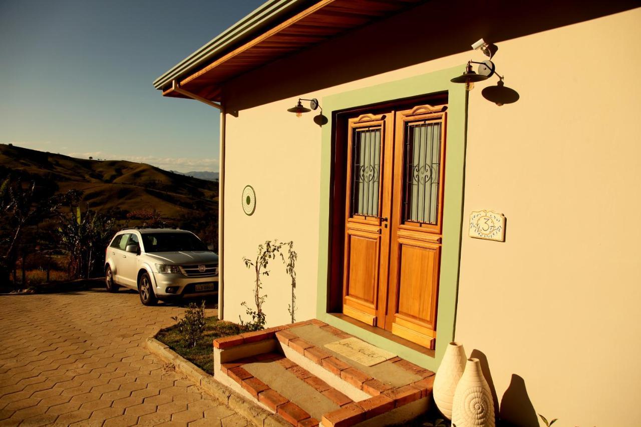 Solario Chales Hotel Bueno Brandão Eksteriør billede